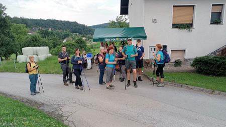 4 Postojanka na Svarunovi poti na Gorenjem Blatu